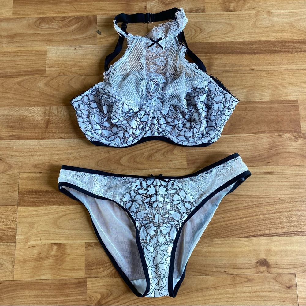 VS Lace Lingerie